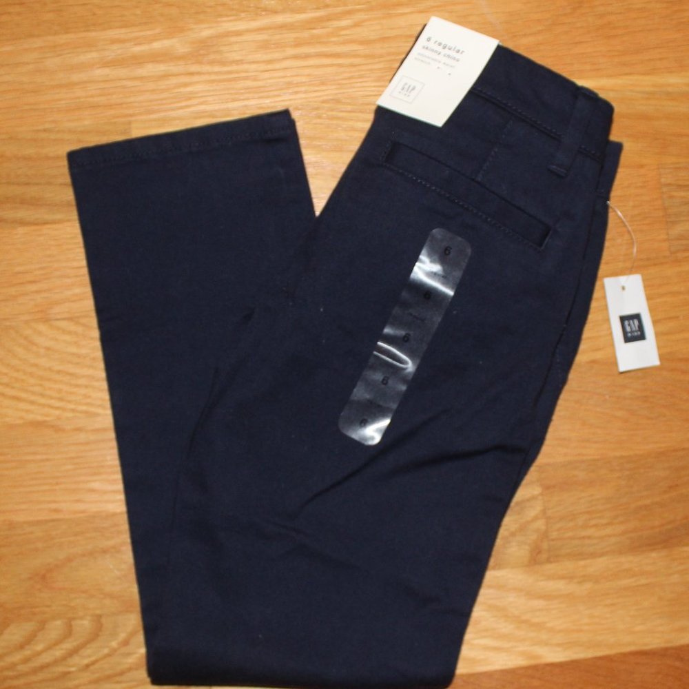 *NEW* GAP Chinos sz 6